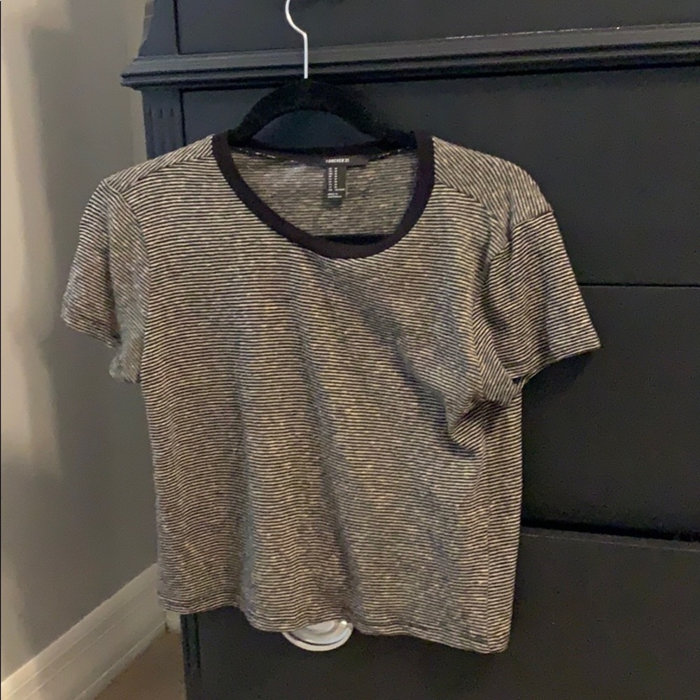 Forever 21 stripes shirt / crop top